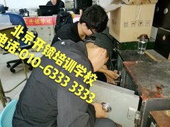 一女被两男操逼网站"